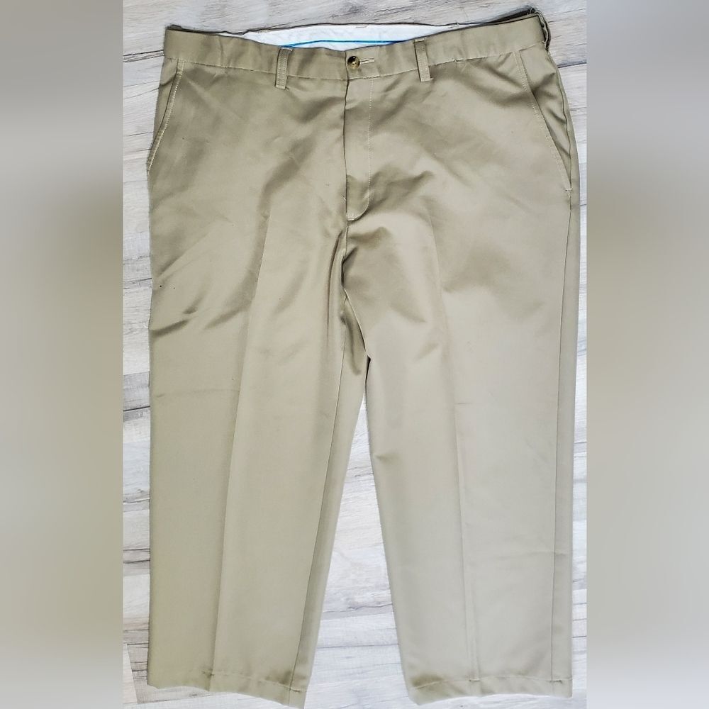 Haggar men's 38 X 25 khaki dress Casual  pants